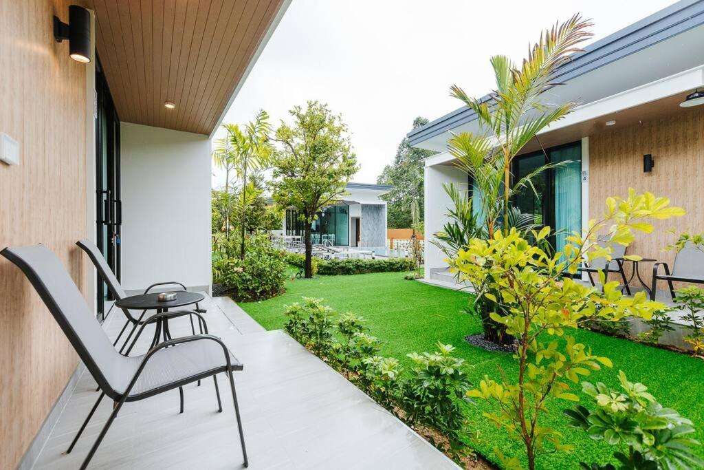 Cheeva Pool Villa Khao Lak Exterior photo